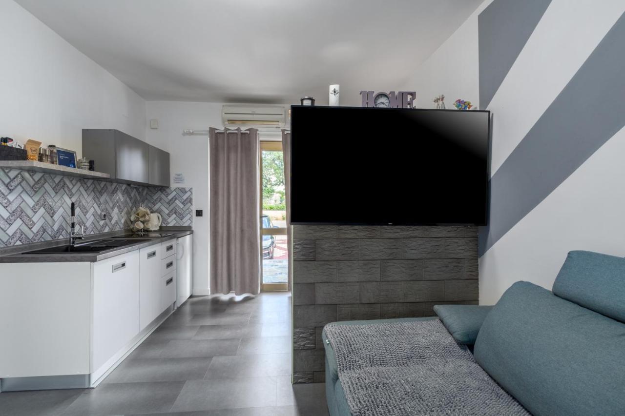 Apartment 50 Shades Of Grey بوريتش المظهر الخارجي الصورة